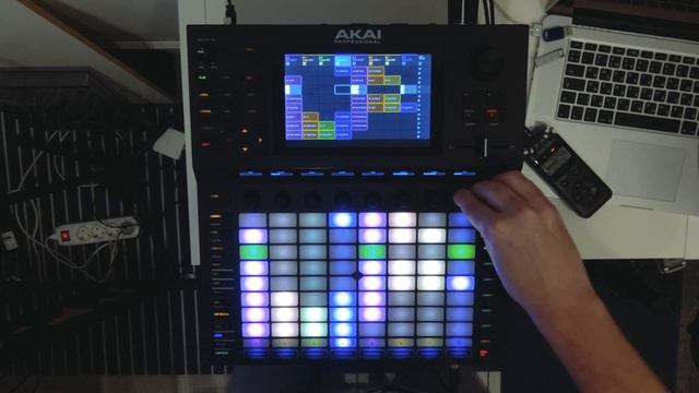 Live set produced and performed by ARRA with Akai Pro Force and Hype synth (house techno mix 2020). смотреть онлайн