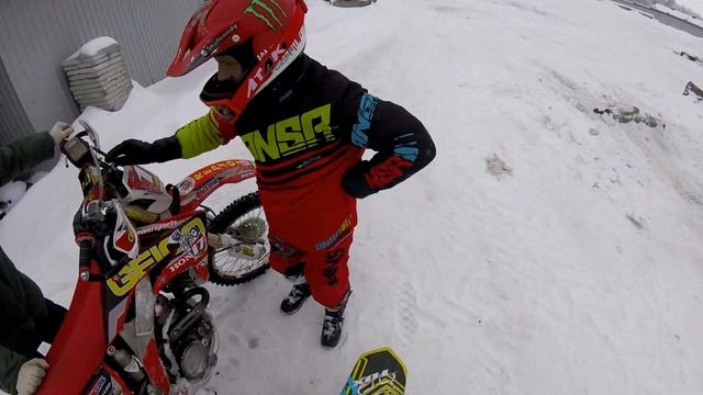 suzuki rm-z250 VS Honda crf 250x. Почему важна резина смотреть онлайн