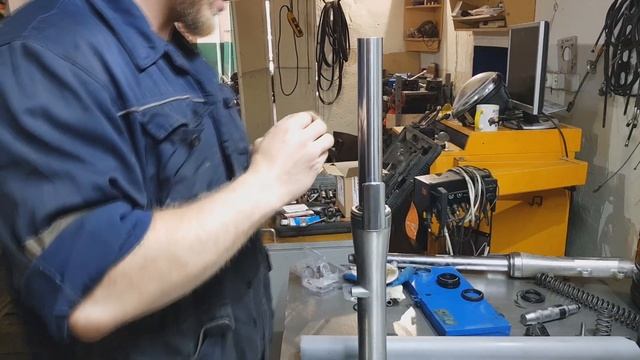 Yamaha #XVS1100 Drag Star\V-Star. Ремонт передней вилки смотреть онлайн