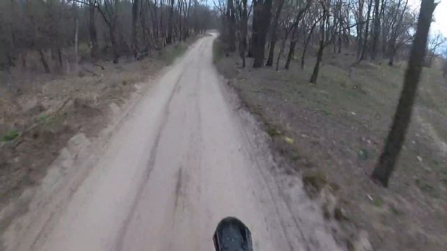 Loncin LX300 7 лосів в лісі, аж розорвало передній щіток смотреть онлайн