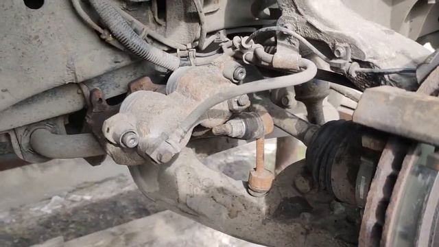 Линкольн Навигатор 2 (Замена передних тормозных дисков и колодок) смотреть онлайн