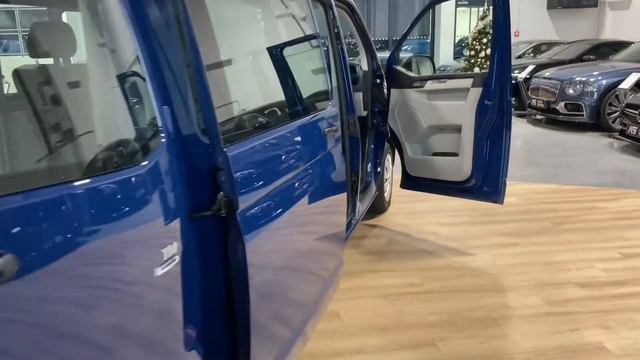 Volkswagen Transporter - 2.0 TDI*75kW*6-MÍST*MANUÁL*CZ смотреть онлайн