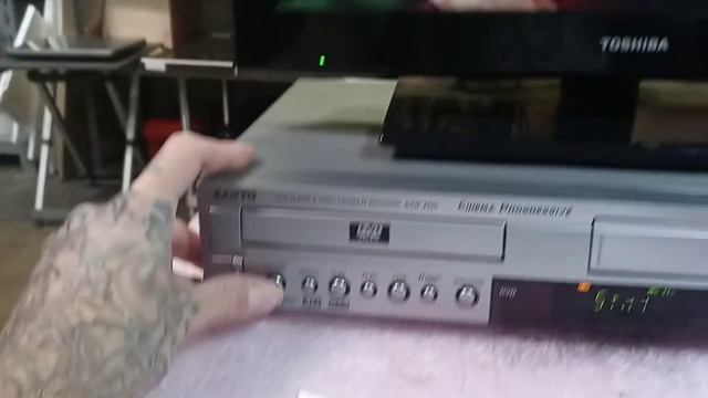 Sanyo DVW -7000 DVD player VCR combo 4 head HI_FI stereo #7659 смотреть онлайн