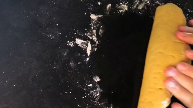 Пироги из слоеного теста