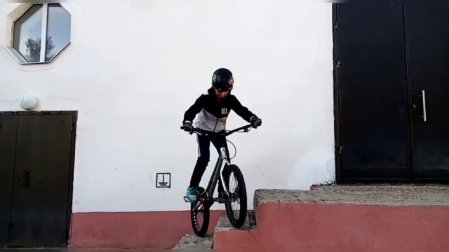 MONSTER TRIALS? смотреть онлайн