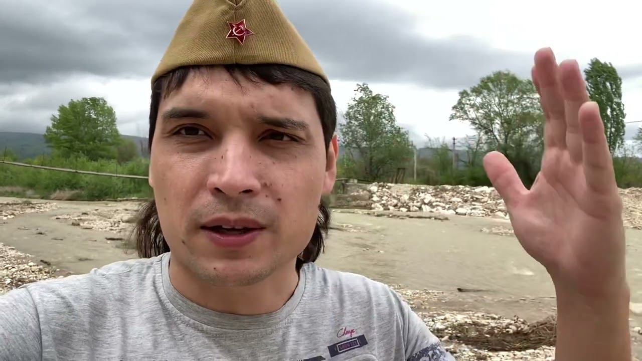 С праздником Победы. Скорейшего нам мира смотреть онлайн