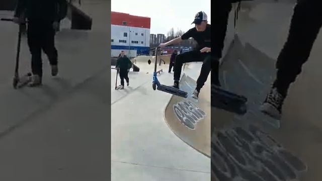 бартвист вкстати 23 мая в Мурманске будет кантест на самокате смотреть онлайн