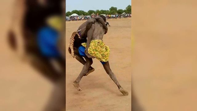 Malek Dau Jok: "Xen Piel Guop Cii Salva Kiir" (New Hit Song, 2021) смотреть онлайн