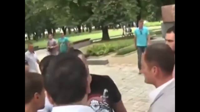 Саакашвили и Березенко подрались с Филатовым смотреть онлайн