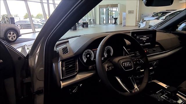 BEST SPEC? NEW 2022 Audi Q5 55 TFSIe Sportback in Quantum grey 367PS with black optic and 21"wheels смотреть онлайн