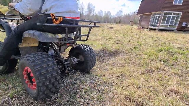 ПОКАТУШКИ НА КВАДРИКЕ! РЕАКЦИЯ МАКАРА! ПЕРВАЯ ГРЯЗЬ ДЛЯ КВАДРИКА смотреть онлайн