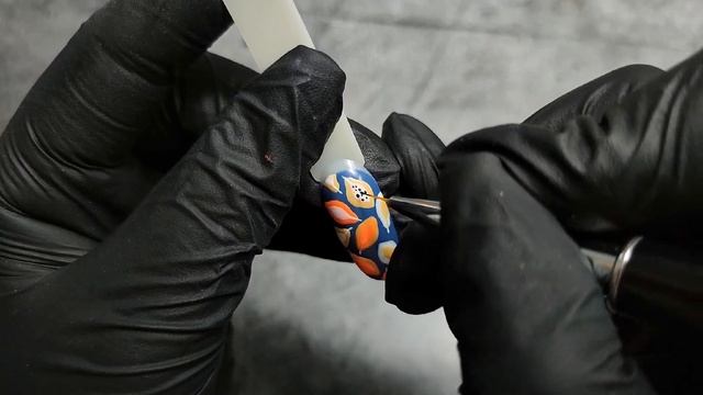 Яркий осенний дизайн ногтей ? Стильный осенний маникюр смотреть онлайн