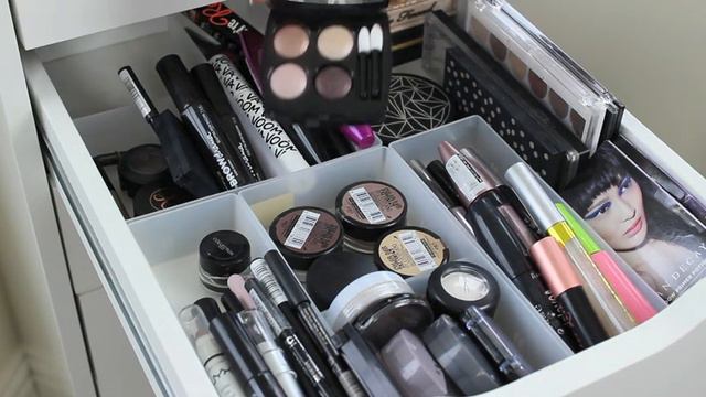 Make up Collection & Storage | Emily Rose смотреть онлайн