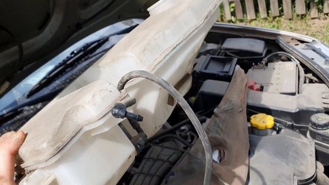 Как снять бачок омывателя#Largus2018 смотреть онлайн