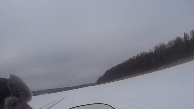 На снегоходе в поисках окуня Череменецкое озеро" смотреть онлайн
