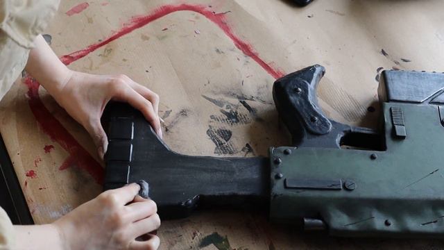 Part 2 I How to make M36 Lasgun - Warhammer 40k - I Cosplay Crafts смотреть онлайн
