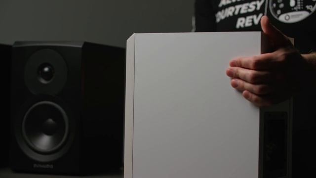 Dynaudio Emit 10 and 20: Overview and Demo - First Step Into Hi-Fi. смотреть онлайн