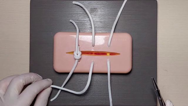 Хирургические узлы. Часть 19. Формирование хирургических узлов инструментом. Surgical knots. Part 1 смотреть онлайн