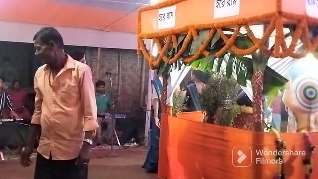 Main Nikla Gaddi Leke !! में निकला गाड्डी लेके // Hare Krishna // As Kirtan