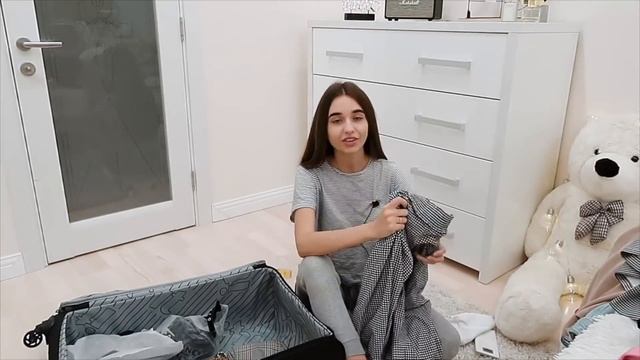 ЧТО ВЗЯТЬ В ПУТЕШЕСТВИЕ / поездка в Италию ❤️ смотреть онлайн