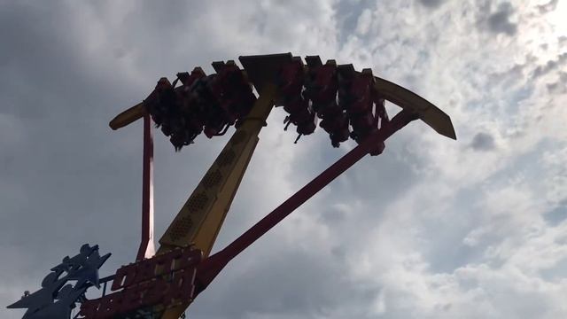 Самый страшный атракцион в Казани «5 звёзд» в парке «Кырлай». Волосы дыбом!? смотреть онлайн