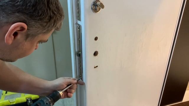 Установка дверного замка / door-services.ru смотреть онлайн