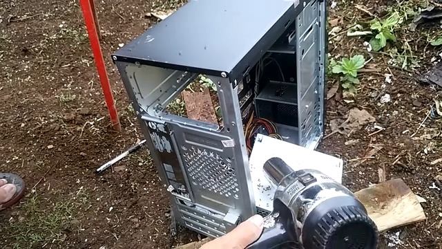 Perbaikan pc yang jadi sarang semut - banyak bonusnya смотреть онлайн