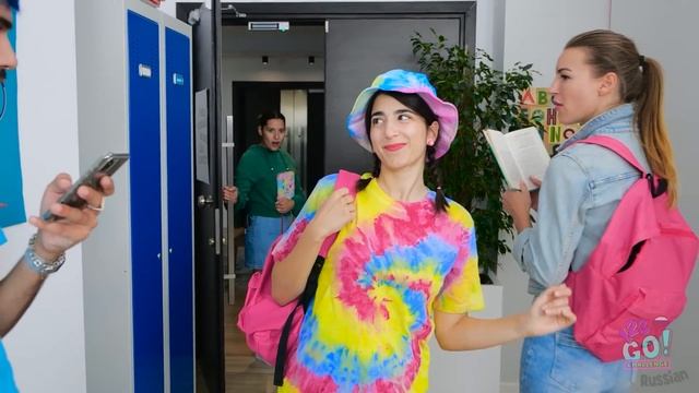 КАСТОМИЗИРУЙСЯ! || Кастомизируем iPhone 11 и кроссовки! Осваиваем тай-дай с 123 GO! CHALLENGE смотреть онлайн