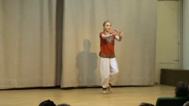 Вика танцует фьюжен в музее востока 30.04.2011 смотреть онлайн