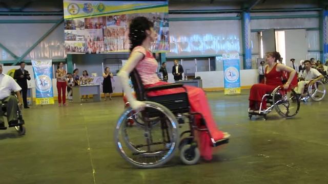 Танцы на колясках. Костанай 2015 смотреть онлайн