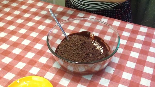 Шоколадный десерт с бананом смотреть онлайн