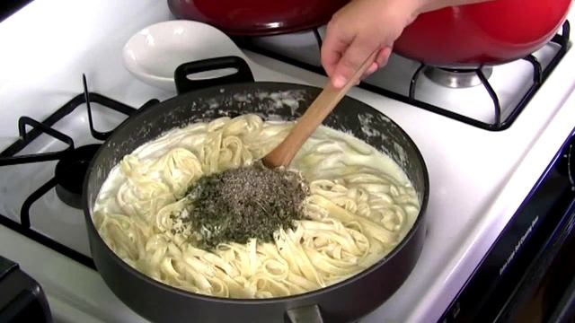 Fettucini Alfredo смотреть онлайн