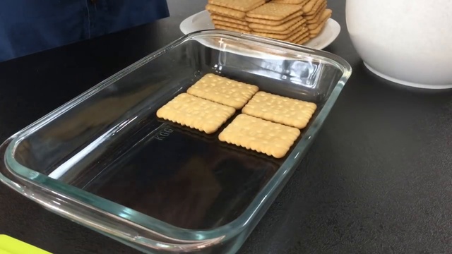 Торт Без Выпечки 'Нежность' с Шоколадной Глазурью! Это Нереально Вкусно! смотреть онлайн