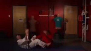 100 способов ударить в пах видеопособие