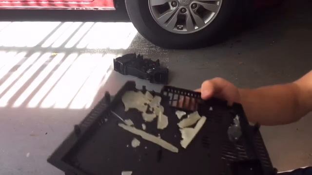 Take apart of a receiver, cassette player, speakers, and a radio. смотреть онлайн