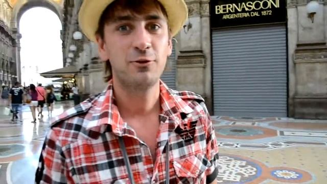 Торговый центр в Милане. Италия смотреть онлайн