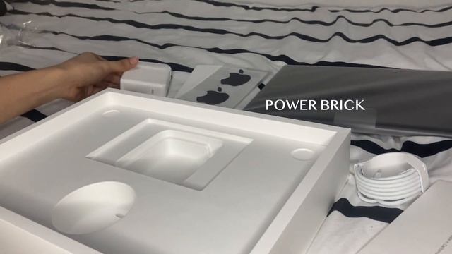 UNBOXING MACBOOK PRO M1 AND TIP FOR DISCOUNT AND FREEBIE!!