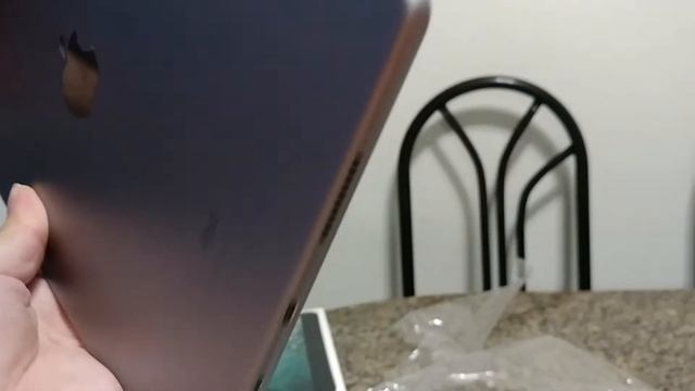 iPad Pro 10.5 64GB Unboxing! смотреть онлайн