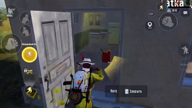 Выпустил 4 ракетницы в самом центре зоны, и вот что произошло. PUBG MOBILE смотреть онлайн