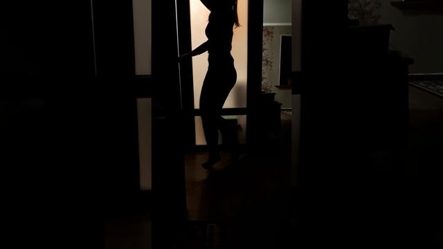 Танцы на стеклах / Виктория Лаврова смотреть онлайн