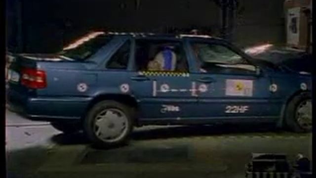 Volvo S70 Crash Test I.