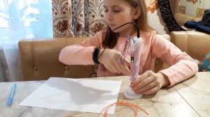 Как пользоваться 3D ручкой?