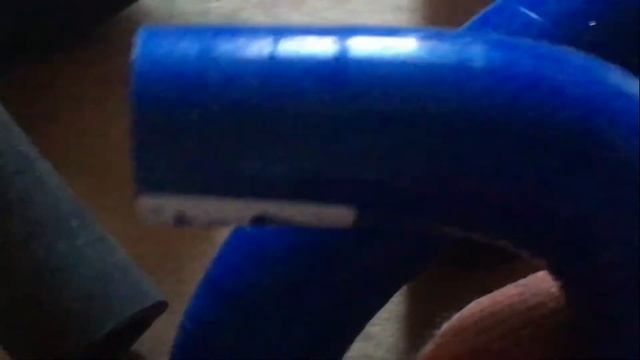 Патрубок рециркуляции картерных газов (PCV) на Ford Focus 2 смотреть онлайн