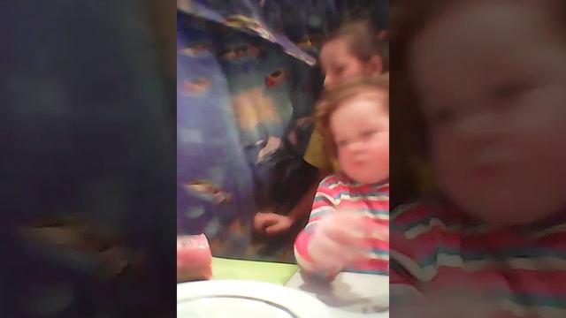 Kids детям готовим котлетки с сами своими руками смотреть онлайн