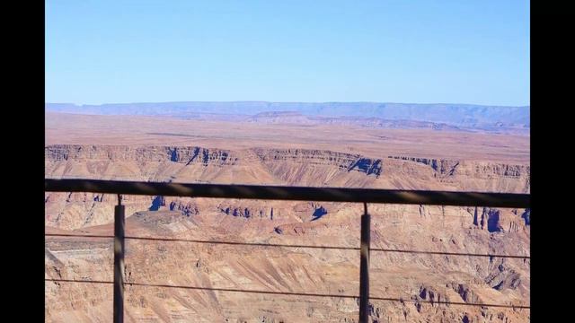 S1 E7 - Fish River Canyon смотреть онлайн