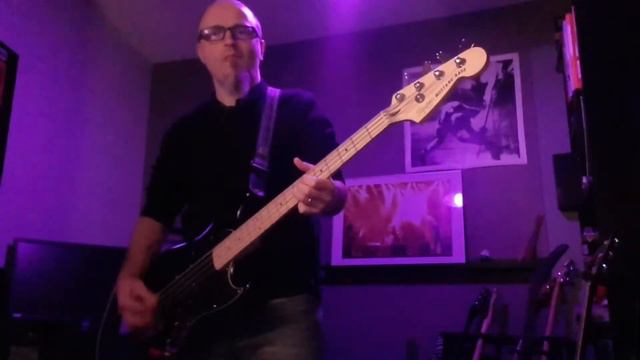 "Christine" (Siouxsie & The Banshees bass cover) смотреть онлайн