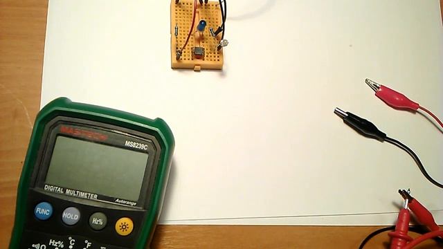 Программируемый светодиод на Attiny13 смотреть онлайн