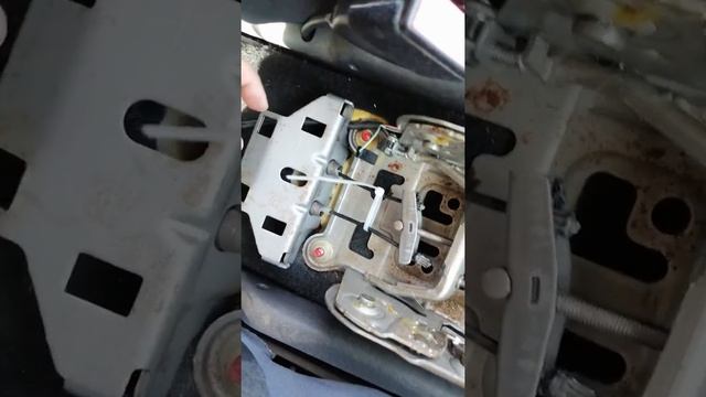 Renault megane mk2 ph1 handbrake repair смотреть онлайн