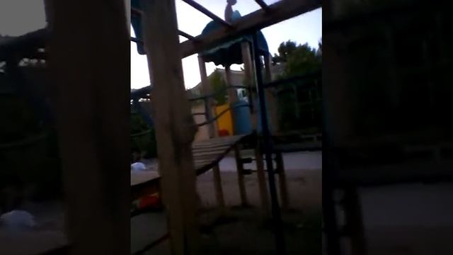 На детской площадке вчера вечером..очень душевные разговоры с детьми♡ смотреть онлайн