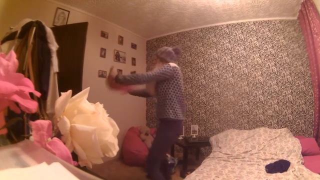 ВоТ ПоЧеМу ДеВуШкИ СоБиРаЮтСя ТаК дОлГо D смотреть онлайн